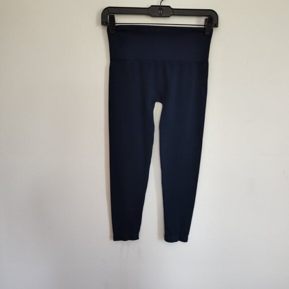 Ladies SZ S Inc Navy Blue Capri Leggings - Picture 2 of 3